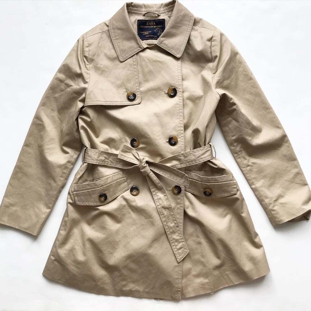 Zara trench jacket VGUC - sleeve flaw 9/10Y
